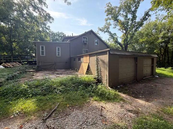 1611 E 129th Street, Kansas City, MO 64146