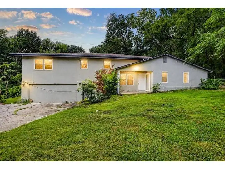 2618 N 51st St, Kansas City, KS 66104