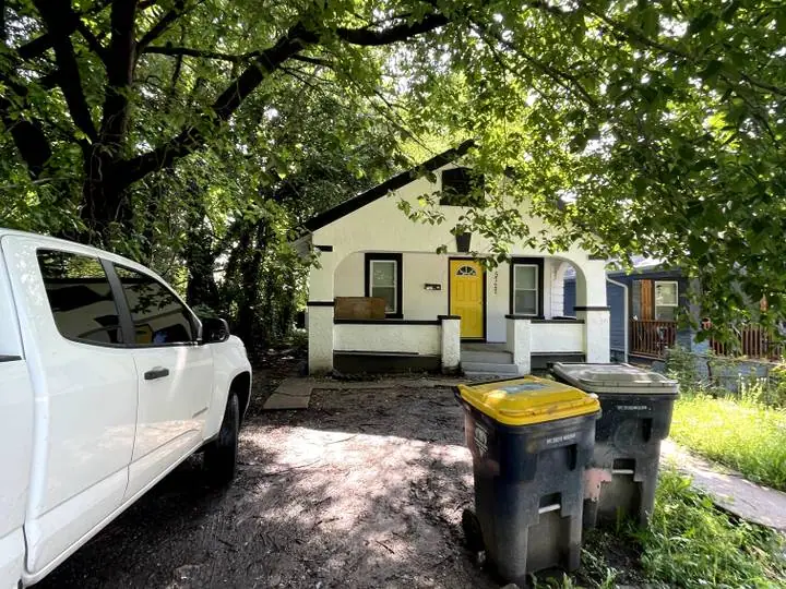 5727 Wabash Ave, Kansas City, MO 64130